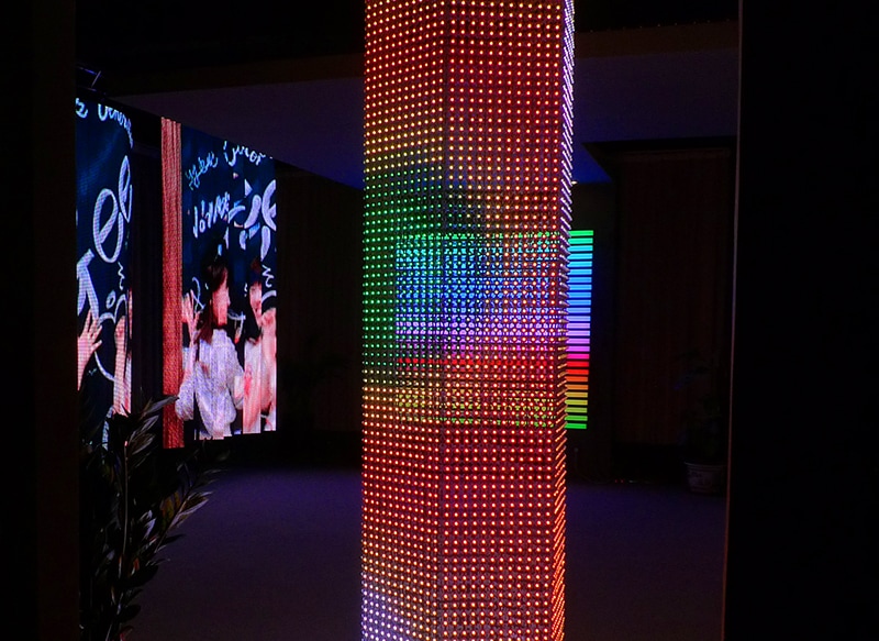 DiLED S-sarja verhomainen LED screen